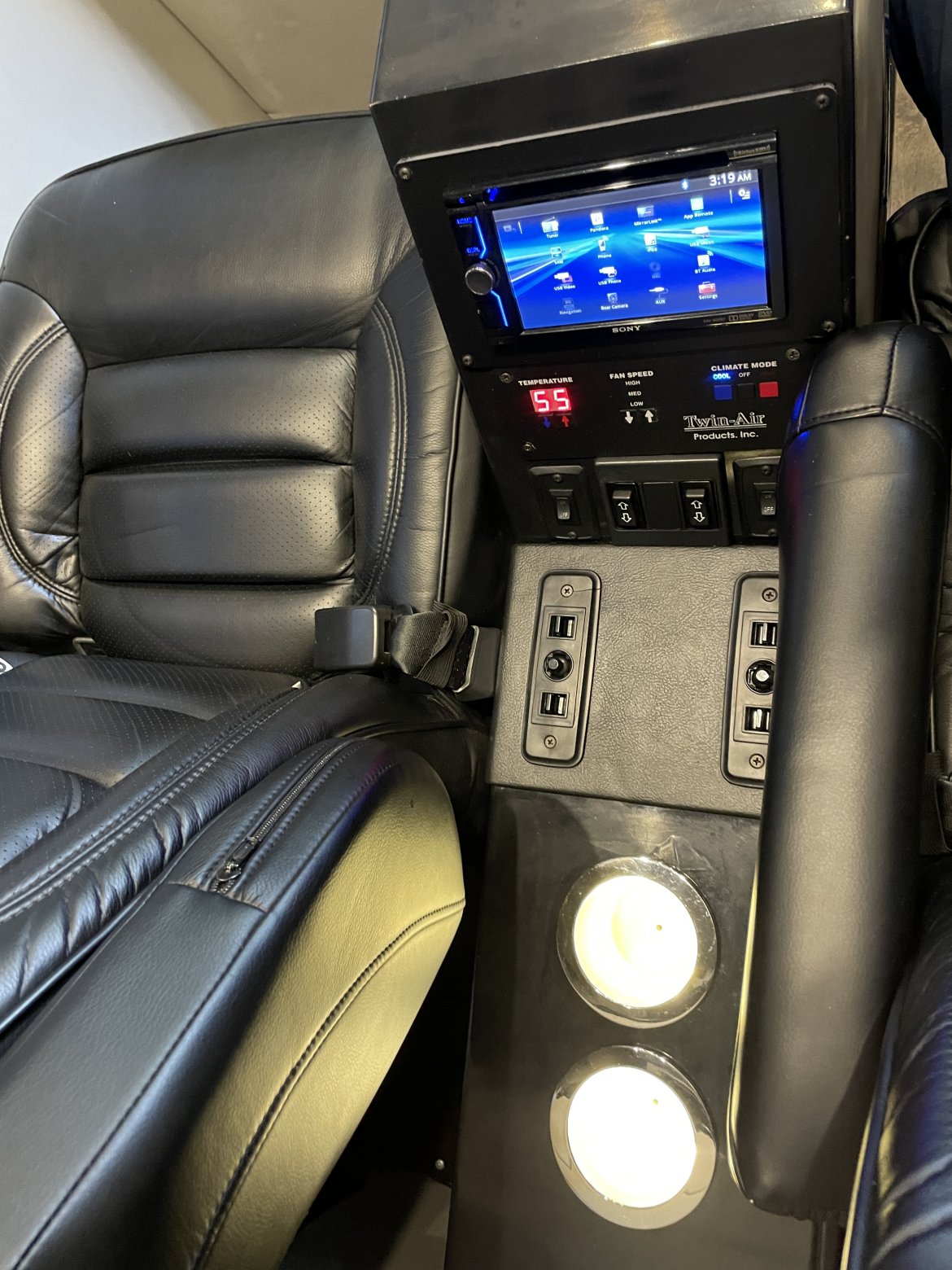 CEO SUV Mobile Office for Sale in Louisville, KY - Photo 16
