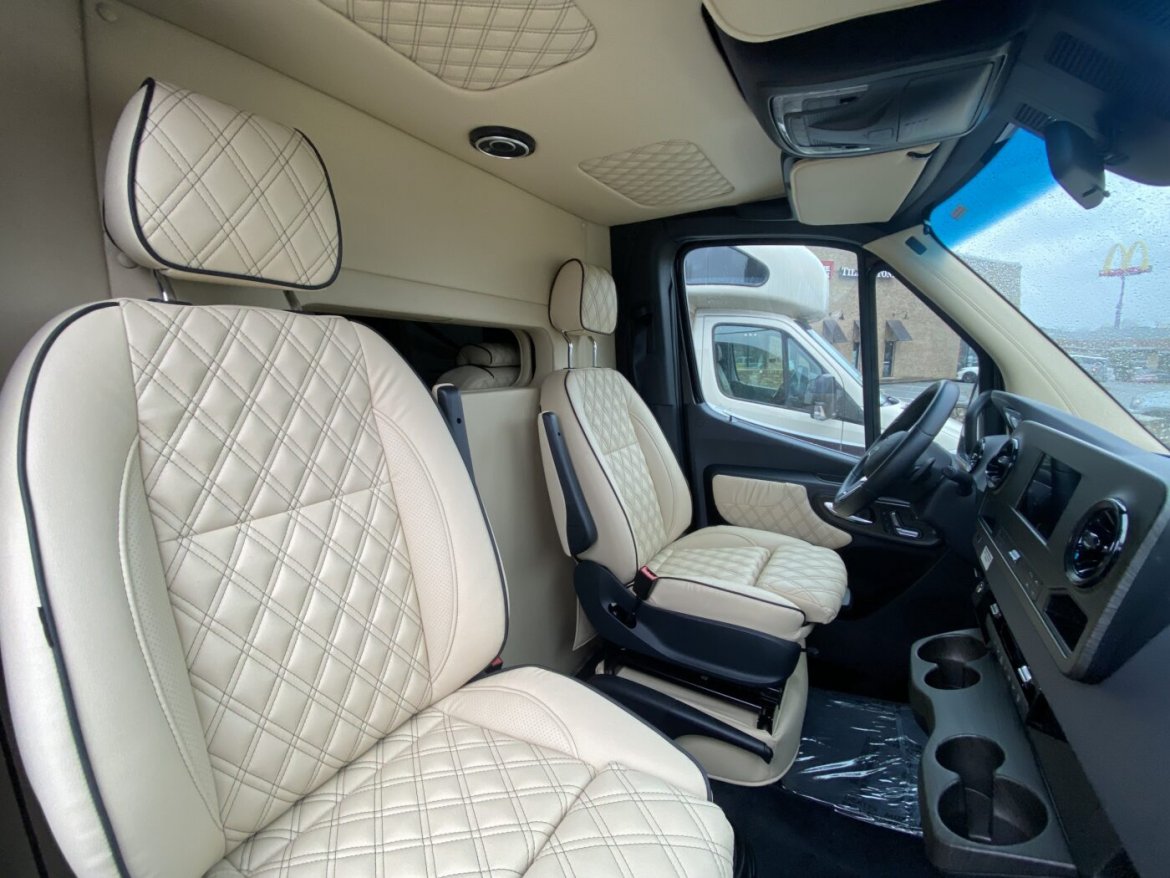 2020 Midwest Automotive Mercedes-Benz Sprinter 3500 EXT - Photo 3