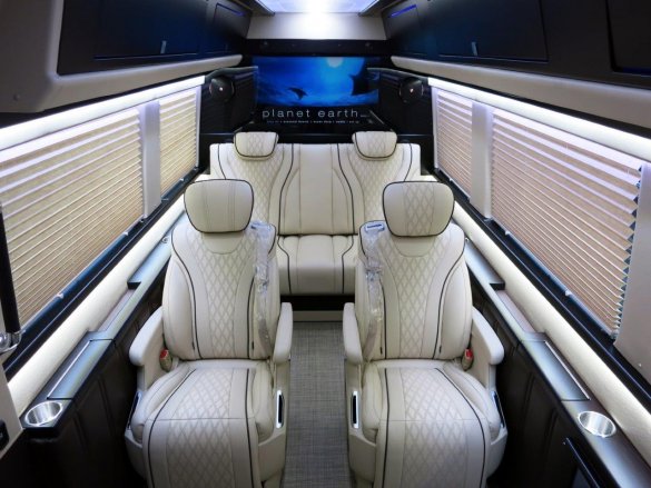2021 Mercedes-Benz 3500 Sprinter Diplomat Sprinter for Sale in Carson, CA - Photo 2