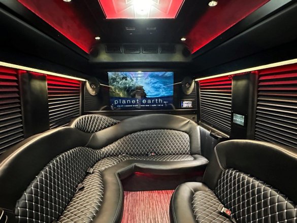 2021 Mercedes-Benz 3500 Sprinter Limousine Sprinter for Sale in Carson, CA - Photo 2