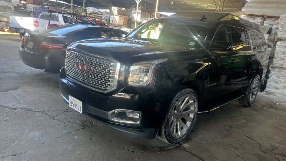 2017 GMC YUKON CEO SUV Mobile Office for Sale in Los Angeles, CA - Photo 3