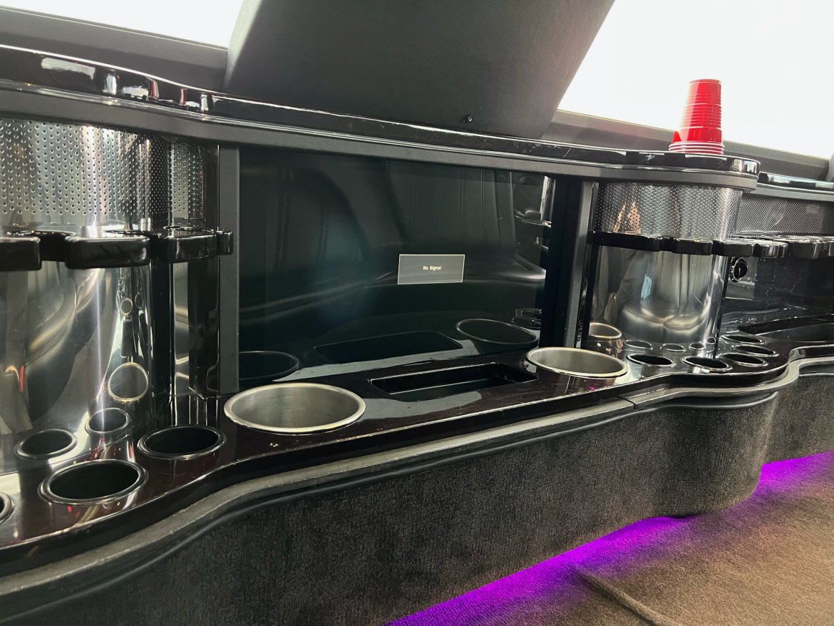 Limousine for Sale in Aurora, CO - Photo 7