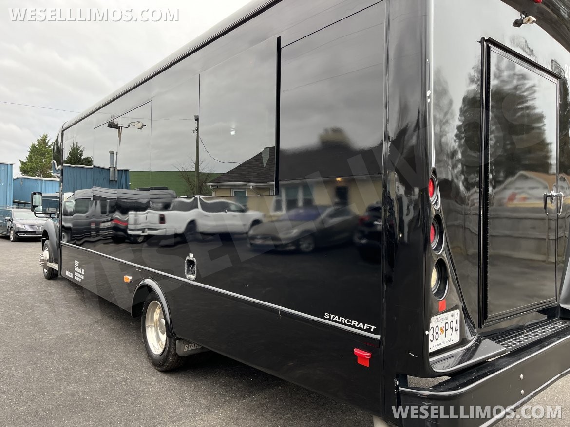 Executive Shuttle for Sale in Pasadena, MD - Photo 3