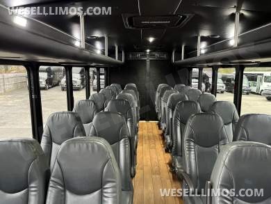 2016 Starcraft  Ford F550 Executive Shuttle