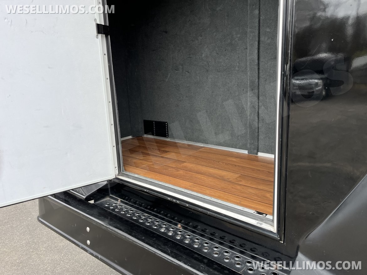Executive Shuttle for Sale in Pasadena, MD - Photo 9