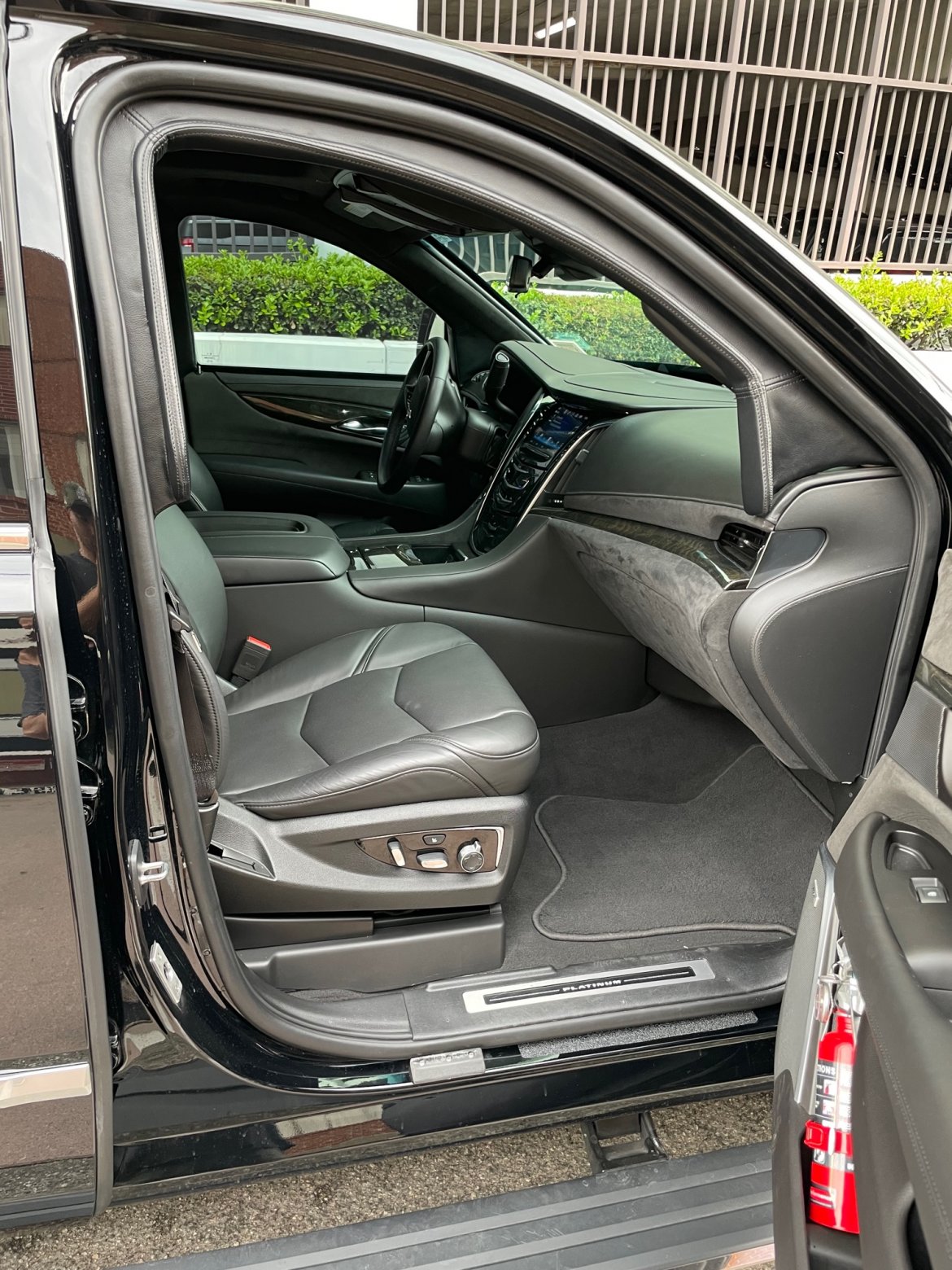 SUV for Sale in Ontario, CA - Photo 9