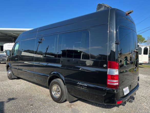 2014 Mercedes-Benz 3500 Limo Bus for Sale in Lafayette, LA - Photo 3