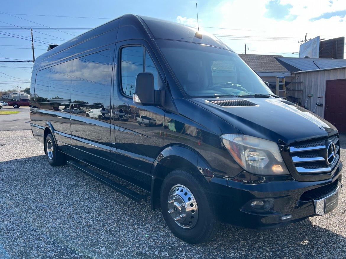 Limo Bus for sale: 2014 Mercedes-Benz 3500