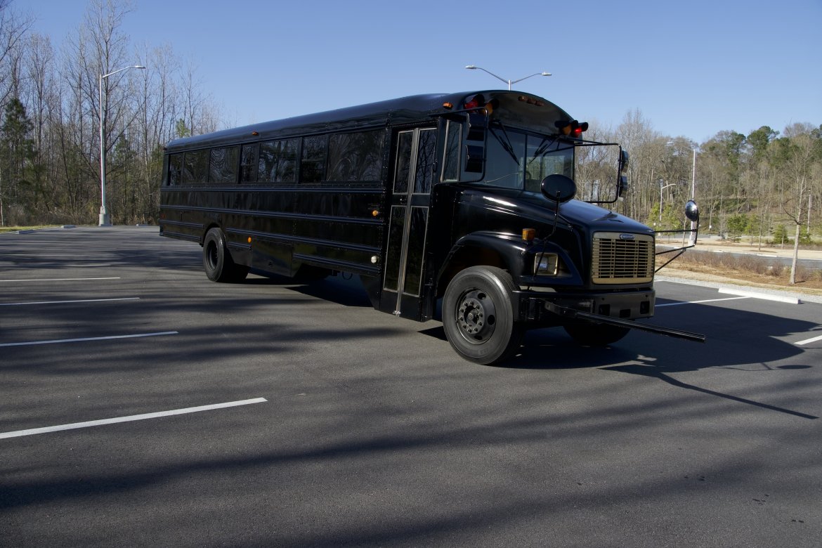 Limo Bus for Sale in Atlanta, GA - Photo 2