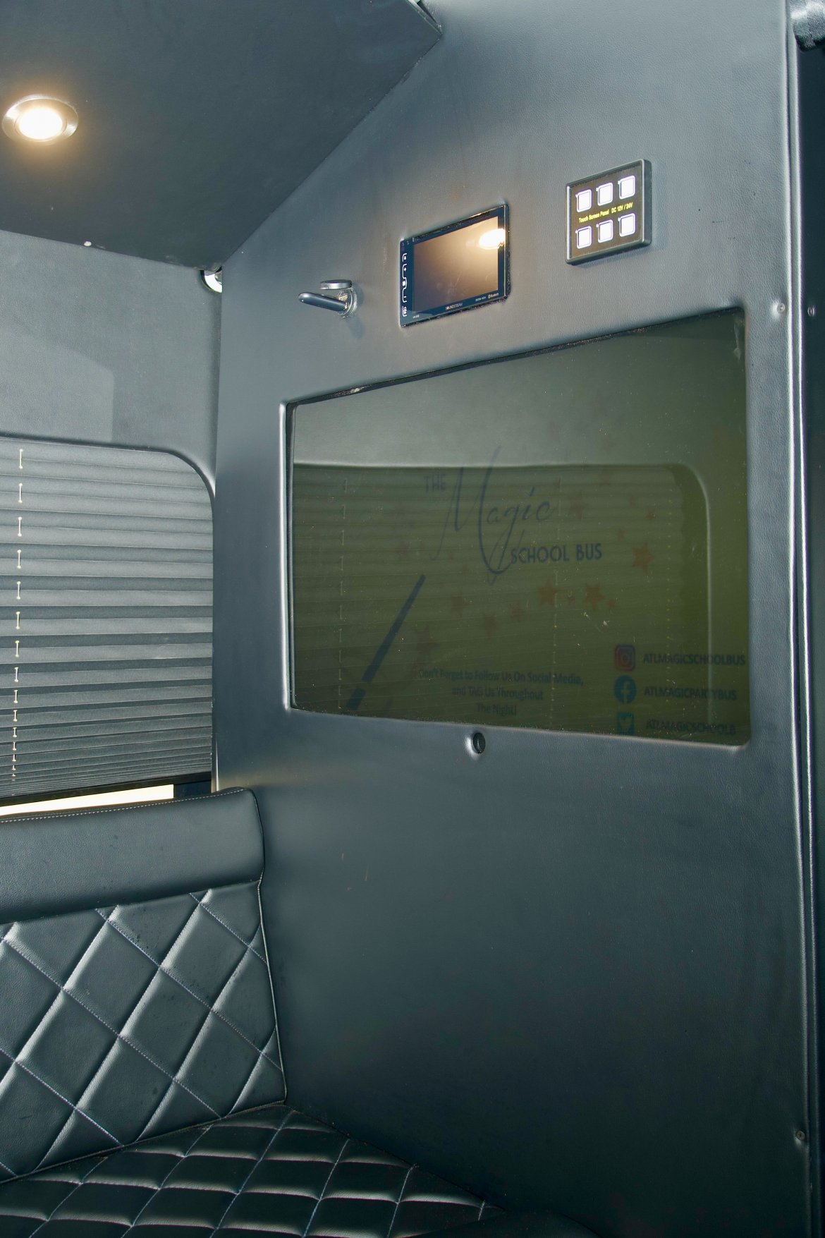 Limo Bus for Sale in Atlanta, GA - Photo 9