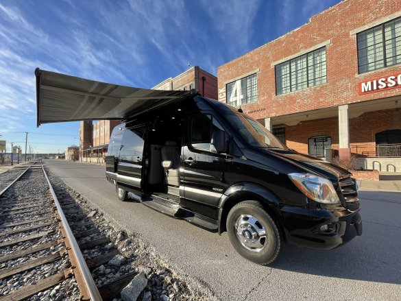 2018 Mercedes-Benz Patriot MD4 RV Sprinter for Sale in Springfield, MO - Photo 2