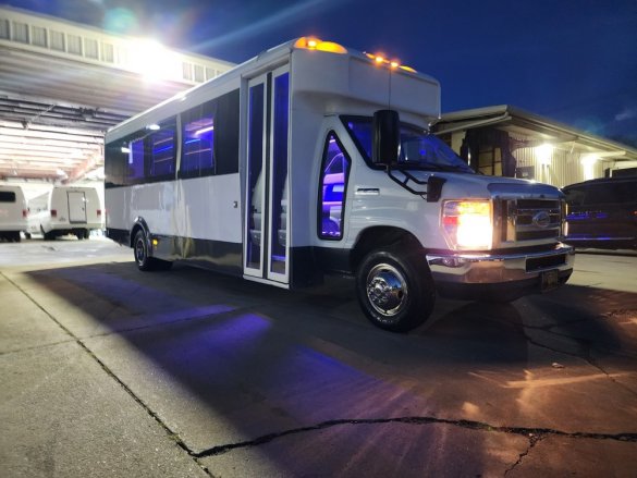 2014 Ford E450 Limo Bus for Sale in Erie, PA - Photo 2