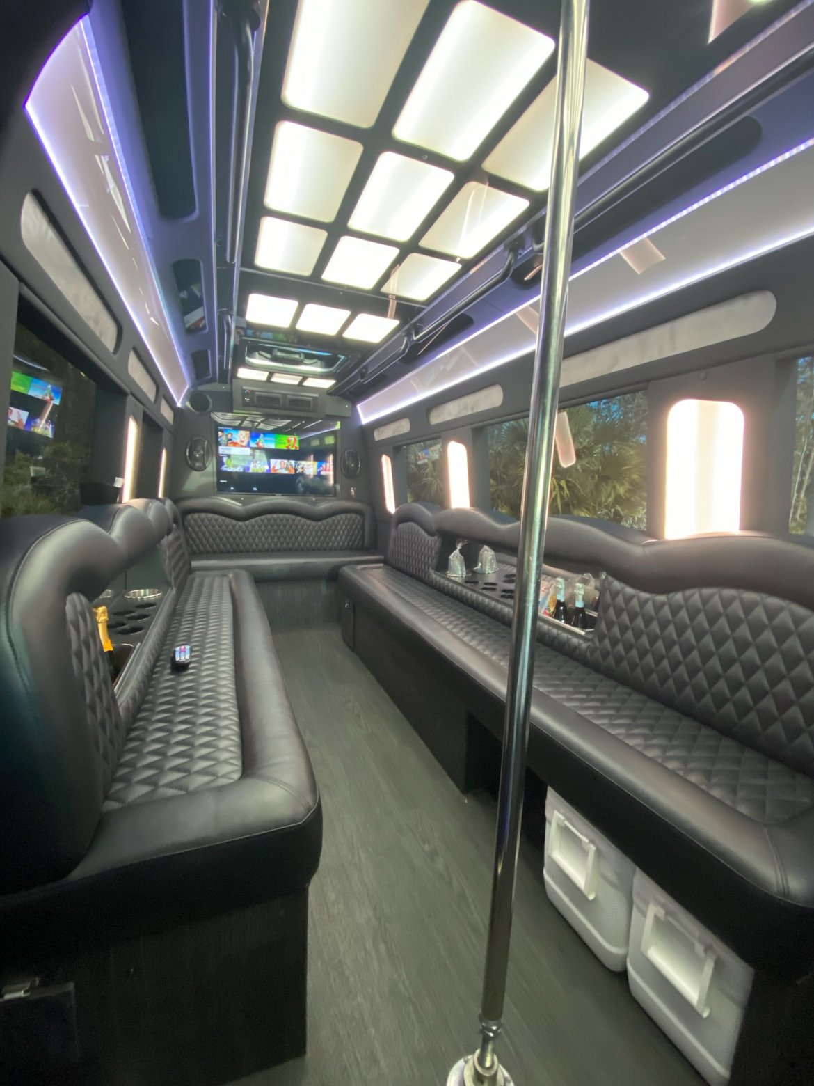 Limo Bus for Sale in Fort Myers, FL - Photo 4