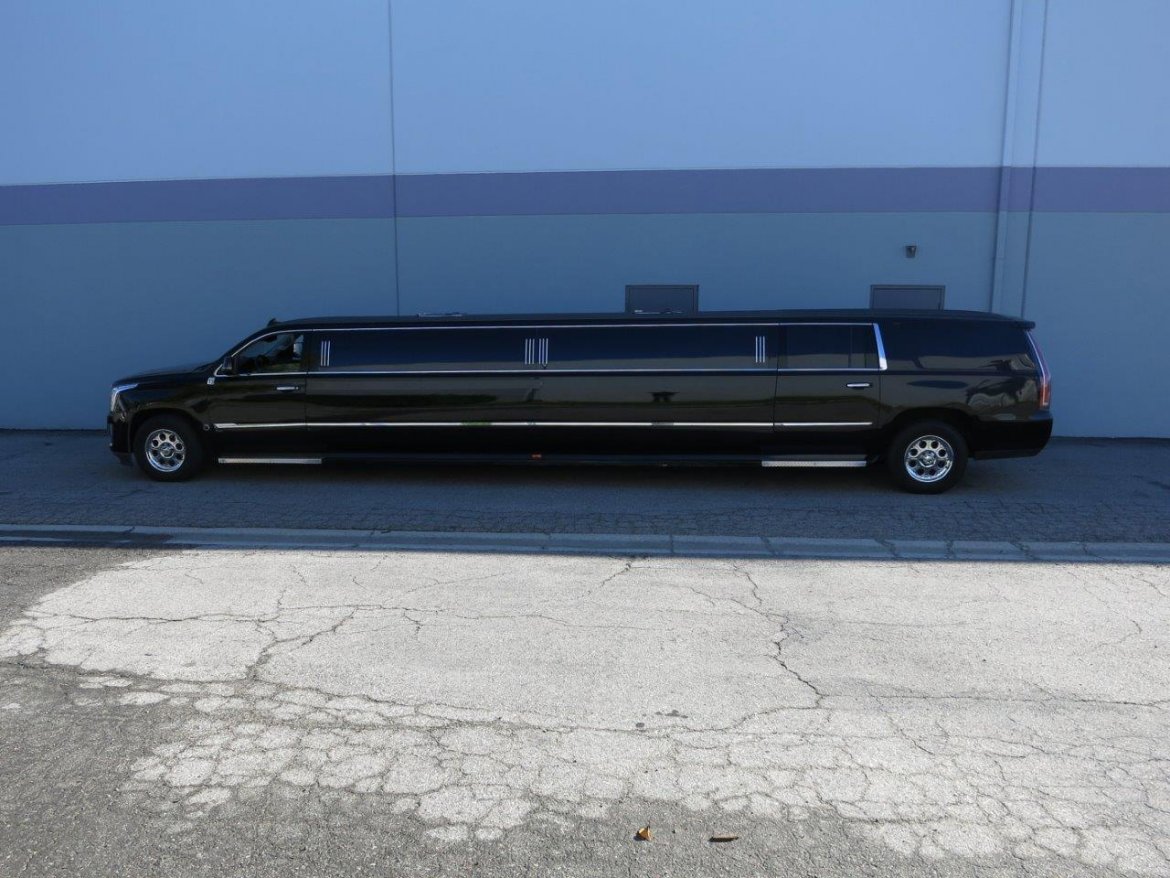 SUV Stretch for Sale in Carson, CA - Photo 22