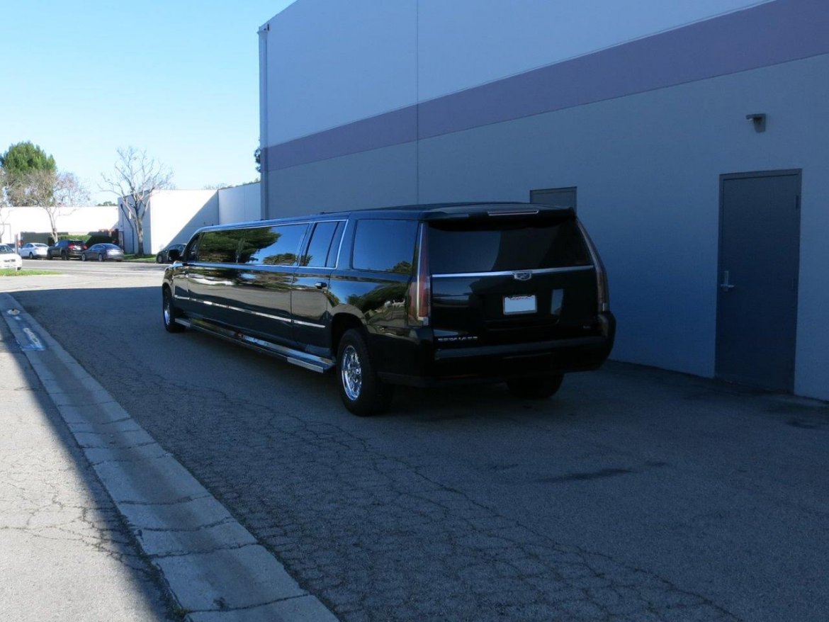 SUV Stretch for Sale in Carson, CA - Photo 24