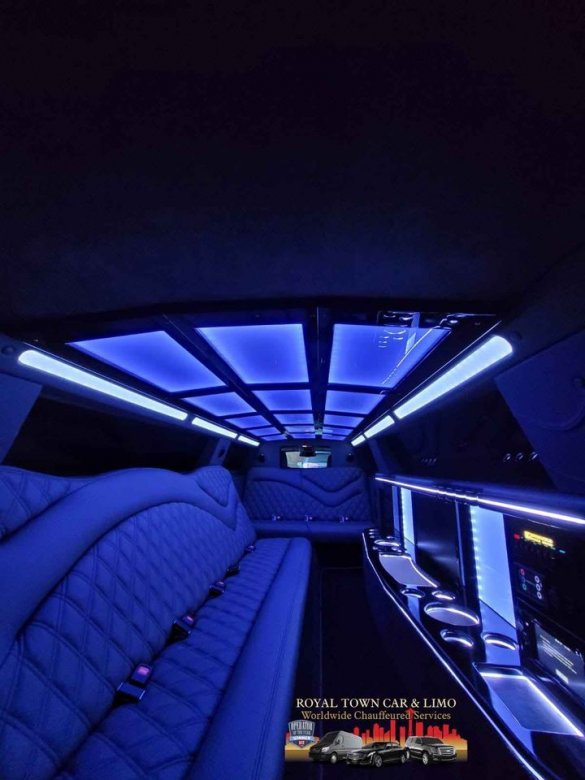 2019 Chrysler 300 140" Stretch Limousine for Sale in Seattle, WA - Photo 2