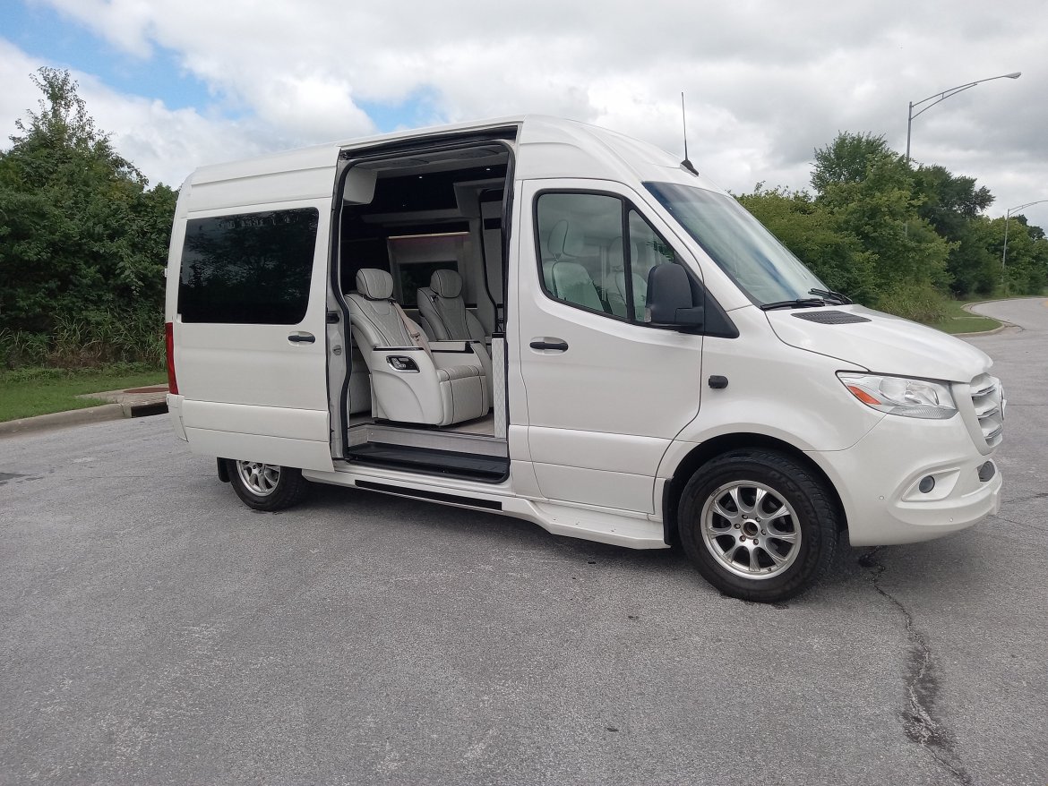 Sprinter for Sale in Springfield, MO - Photo 2