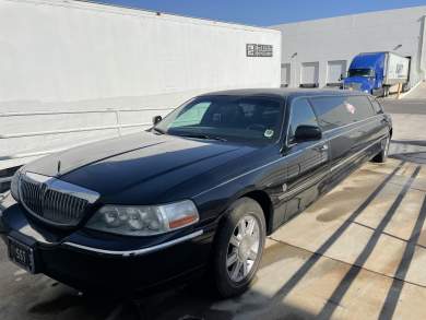 2007 Lincoln Towncar Executive Limo Limousine for Sale in Las Vegas, NV - Main Photo