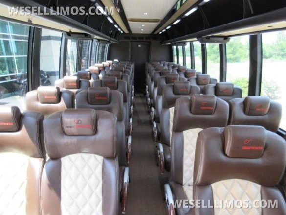 2017 Freightliner E40 Shuttle Bus for Sale in Springfield, MO - Photo 2