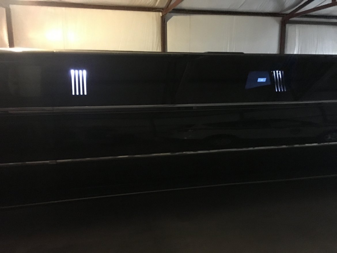 Photo of SUV Stretch for sale: 2008 GMC Suburban 200" by Executive Coach Builder