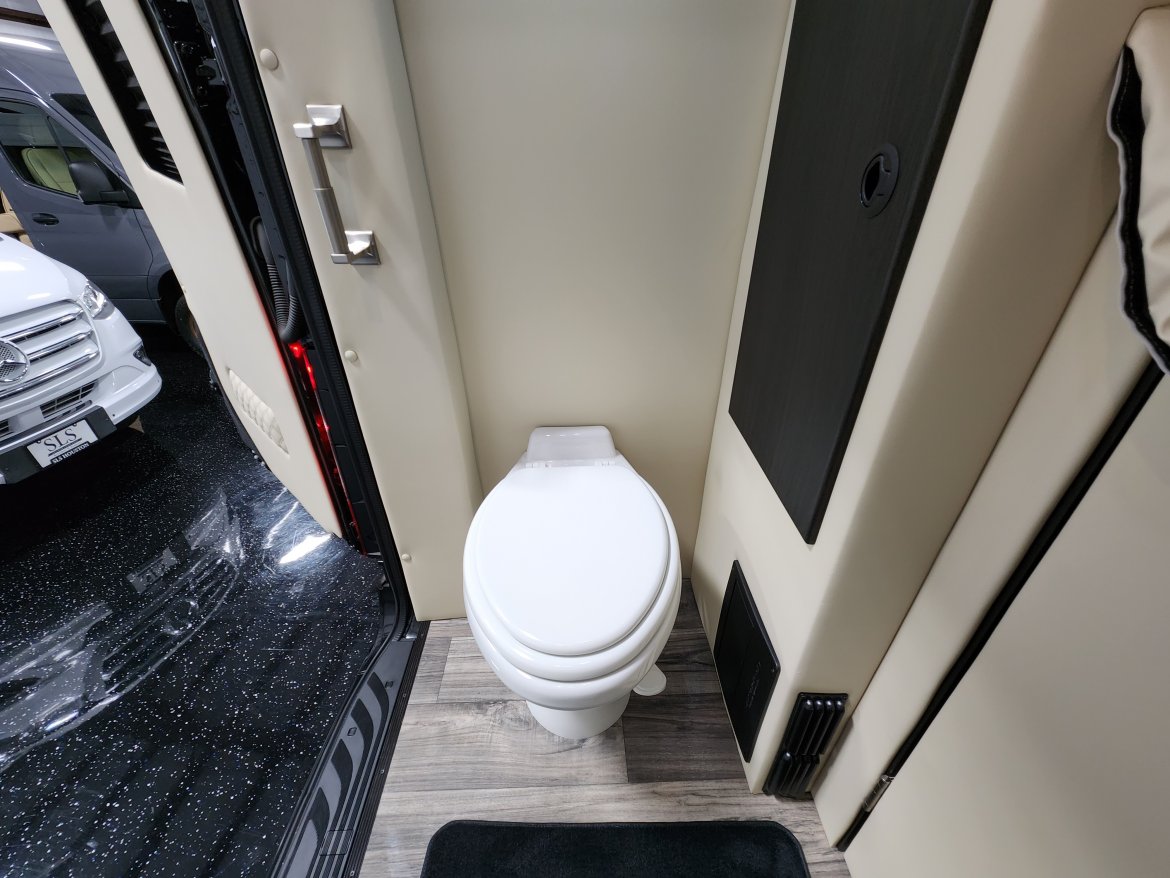 Sprinter for Sale in CYPRESS, TX - Photo 9