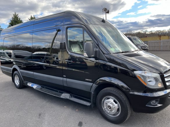 2015 Mercedes-Benz Sprinter 170 ext 3500 Sprinter for Sale in Pasadena, MD - Main Photo