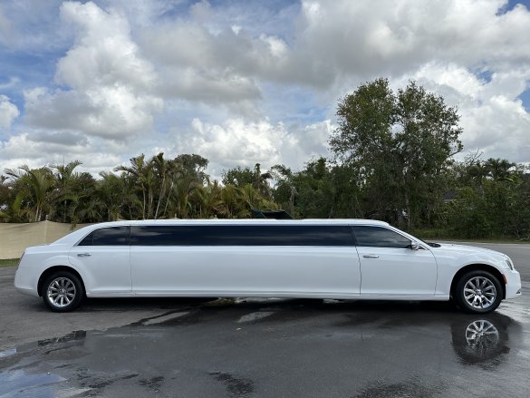 2012 Chrysler 300 140” Stretch Limousine for Sale in Fort Myers, FL - Photo 3