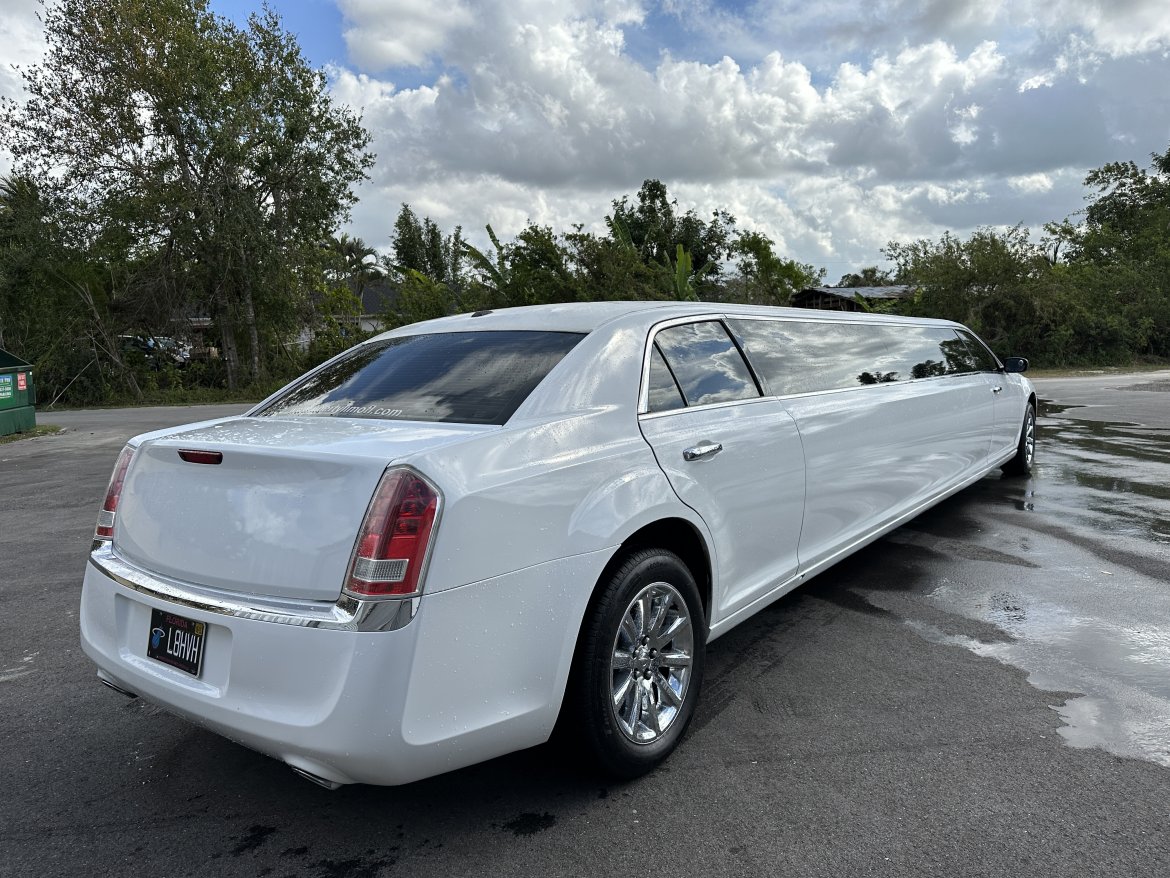 Limousine for Sale in Fort Myers, FL - Photo 5