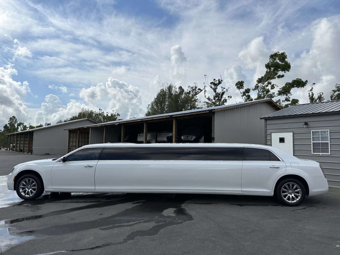 Limousine for Sale in Fort Myers, FL - Photo 7