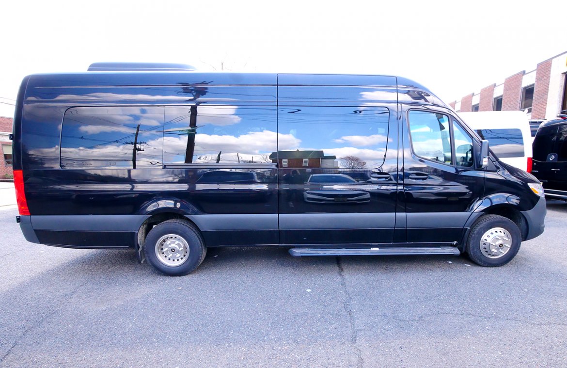 Shuttle Bus for Sale in South Hackensack, NJ - Photo 11