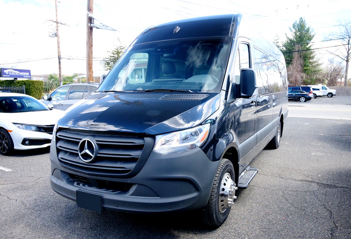 Shuttle Bus for Sale in South Hackensack, NJ - Photo 13