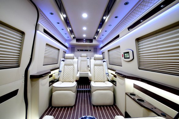 2022 Mercedes-Benz Sprinter 170 Wheelbase 3500 Sprinter for Sale in South Hackensack, NJ - Photo 3