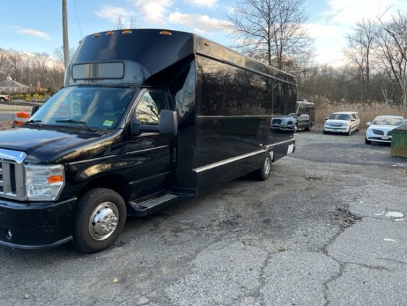 2012 Ford e450 Limo Bus for Sale in Livingston, NJ - Photo 2