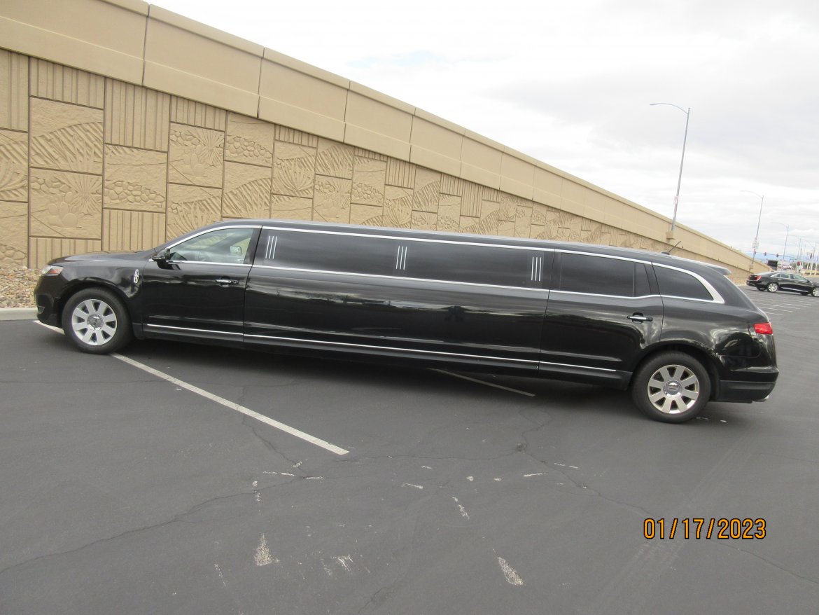 Limousine for Sale in Las Vegas, NV - Photo 4
