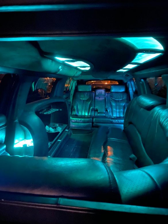 2013 Lincoln mkt Limousine for Sale in woodside, NY - Main Photo