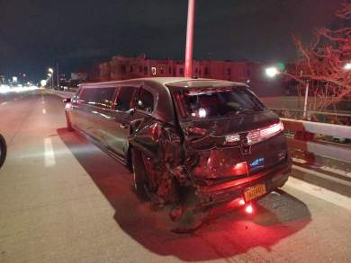2013 Lincoln mkt Limousine for Sale in woodside, NY - Photo 2