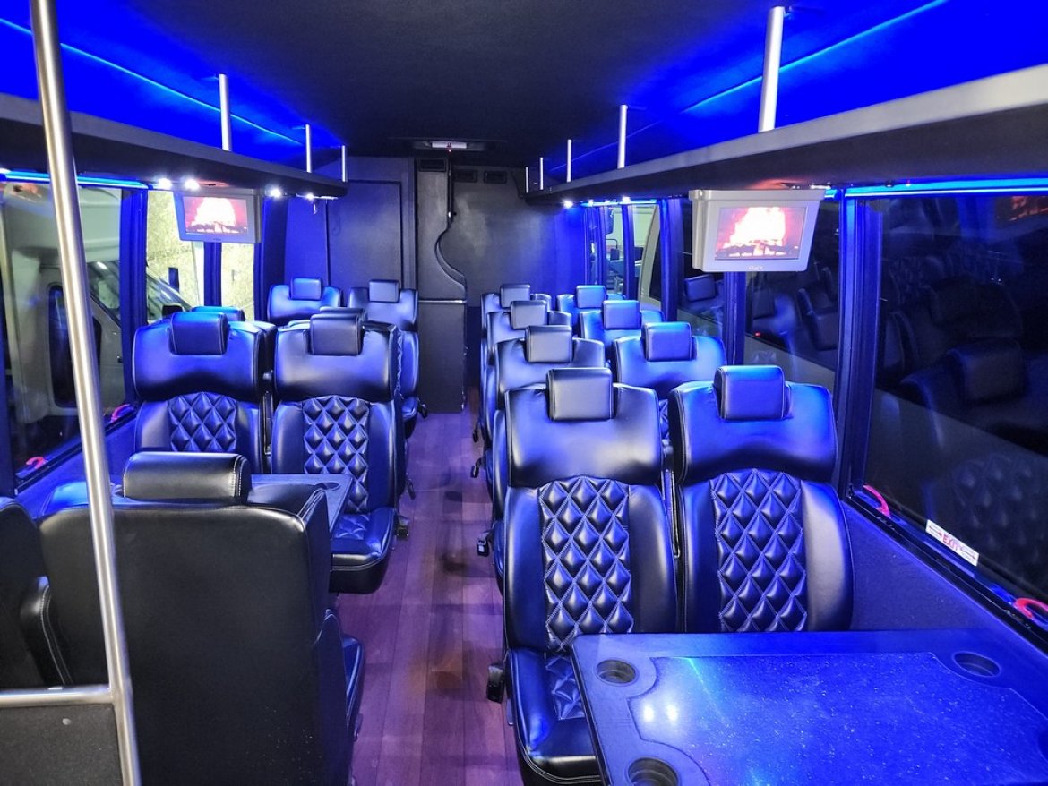 Executive Shuttle for Sale in Erie, PA - Photo 26