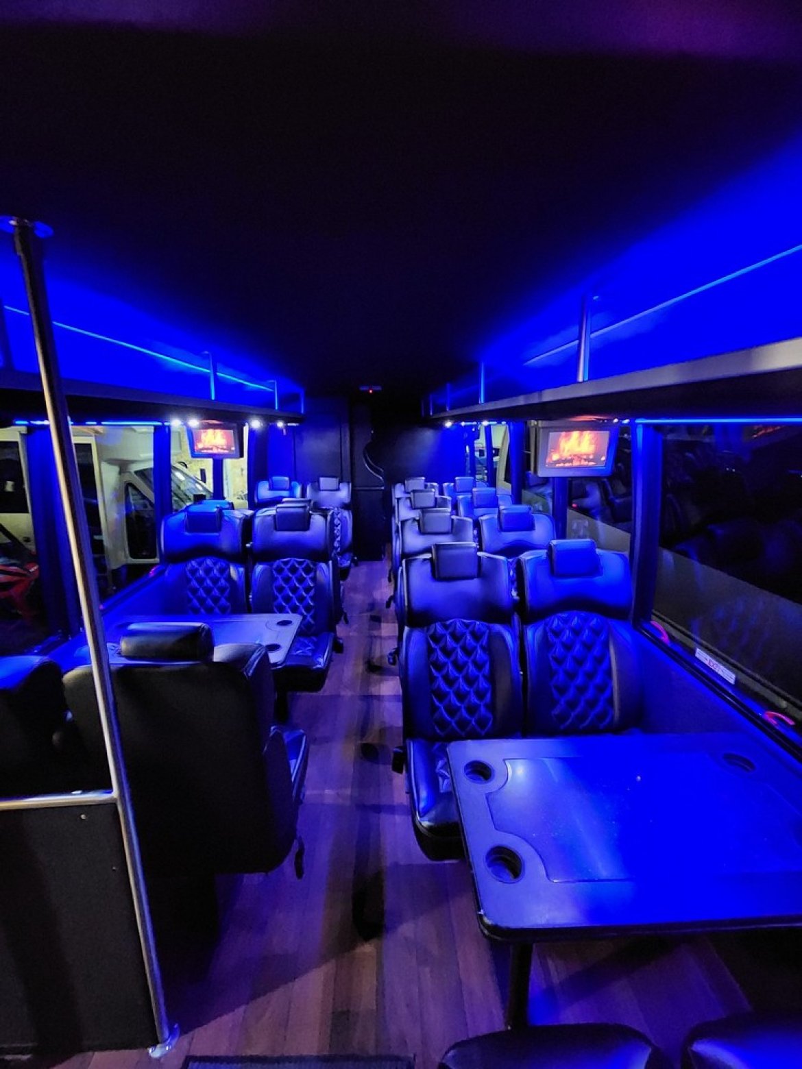 Executive Shuttle for Sale in Erie, PA - Photo 25