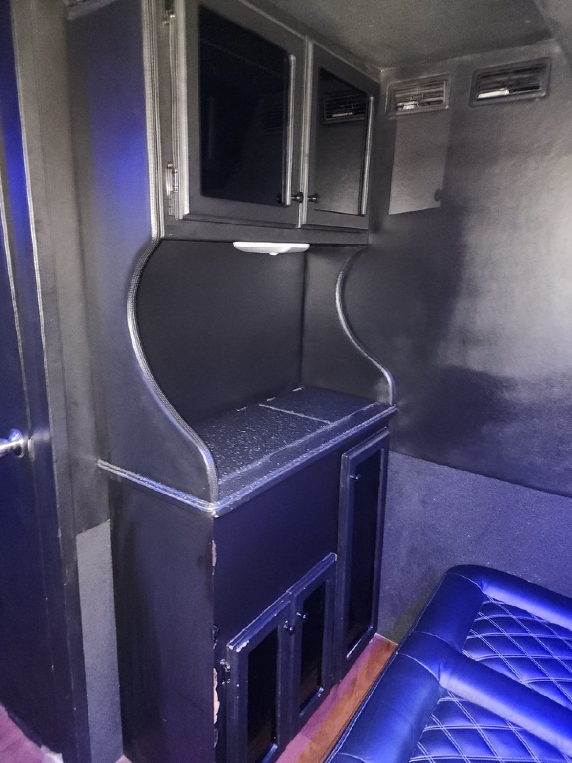 Executive Shuttle for Sale in Erie, PA - Photo 37