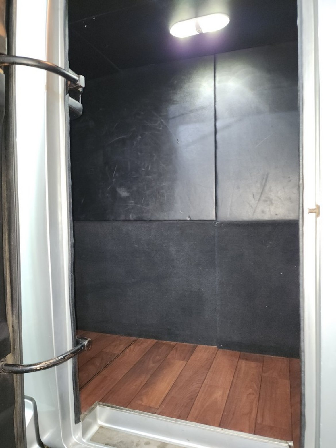 Executive Shuttle for Sale in Erie, PA - Photo 44