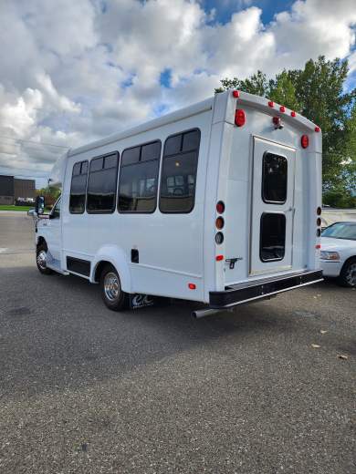 2019 Ford E450 Shuttle Bus for Sale in Erie, PA - Photo 2