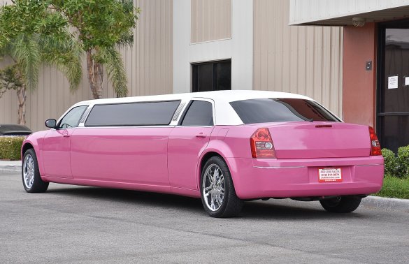 2008 Chrysler 300 Limousine for Sale in Fontana, CA - Photo 3