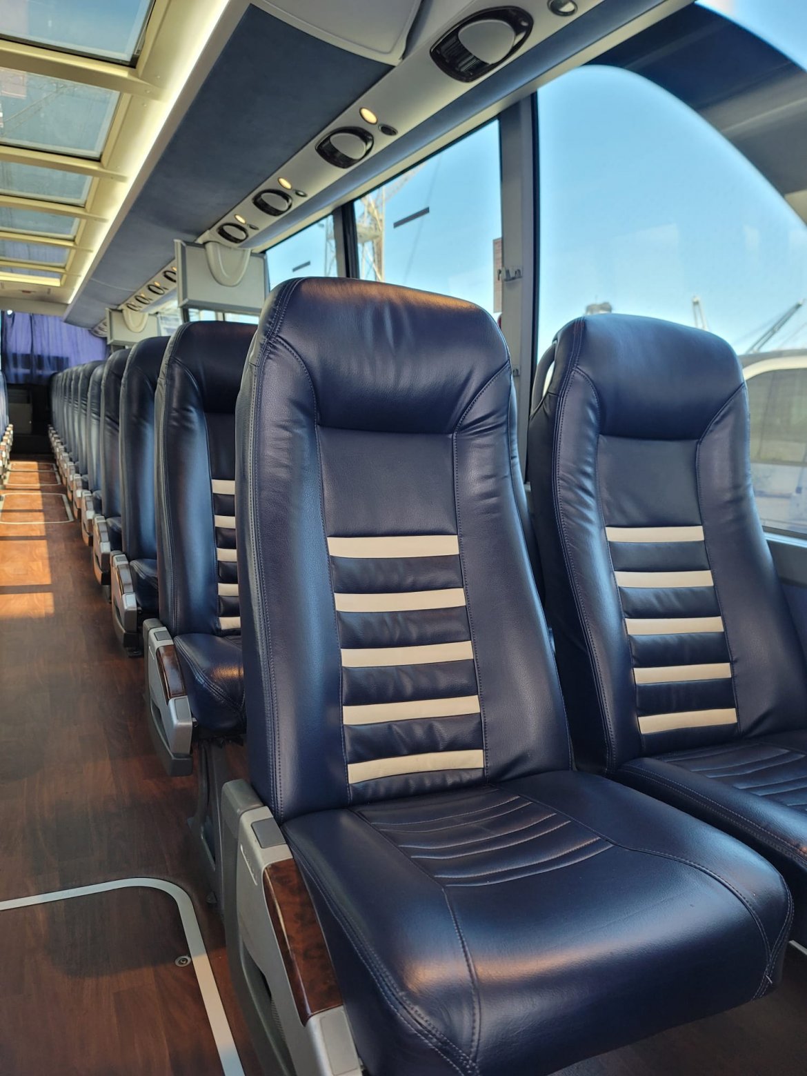 Motorcoach for Sale in san francisco, CA - Photo 3