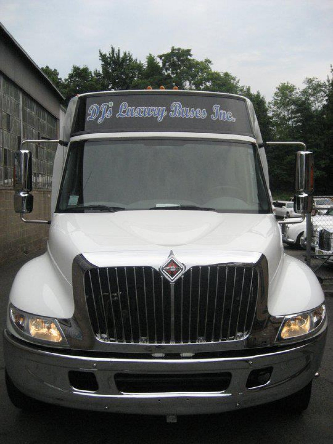 Photo of Limo Bus for sale: 2008 International 320 by Krystal