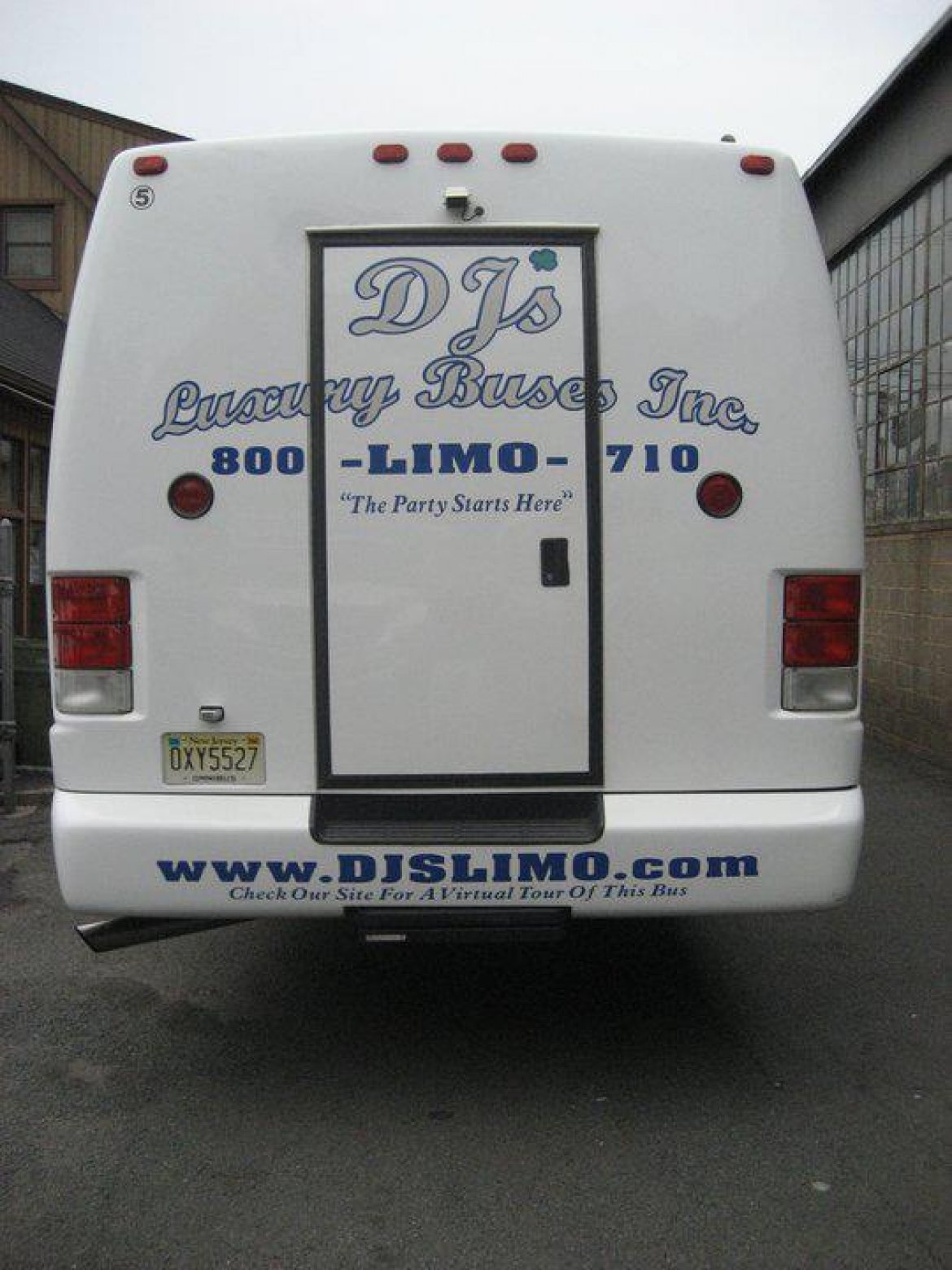 Photo of Limo Bus for sale: 2008 International 320 by Krystal