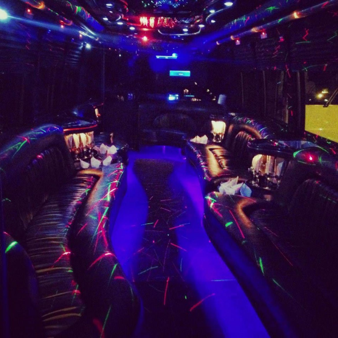 Limo Bus for sale: 2008 International 320 by Krystal