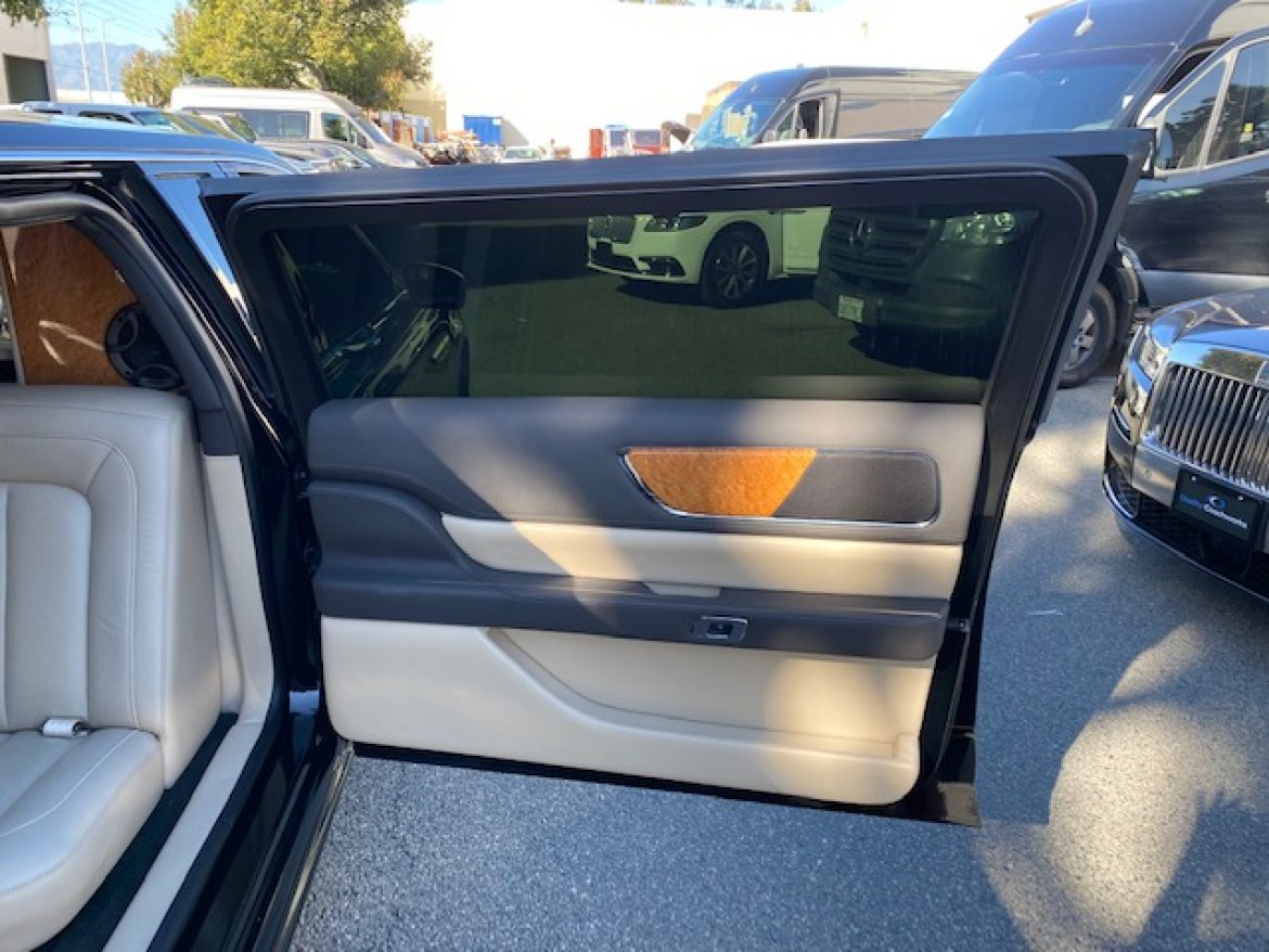 Limousine for Sale in Ontario, CA - Photo 10