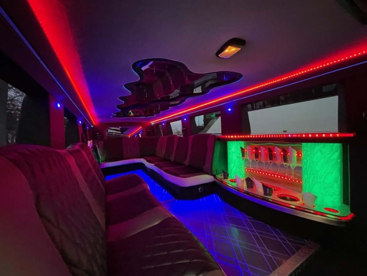 SUV Stretch for Sale in Englishtown, NJ - Photo 10