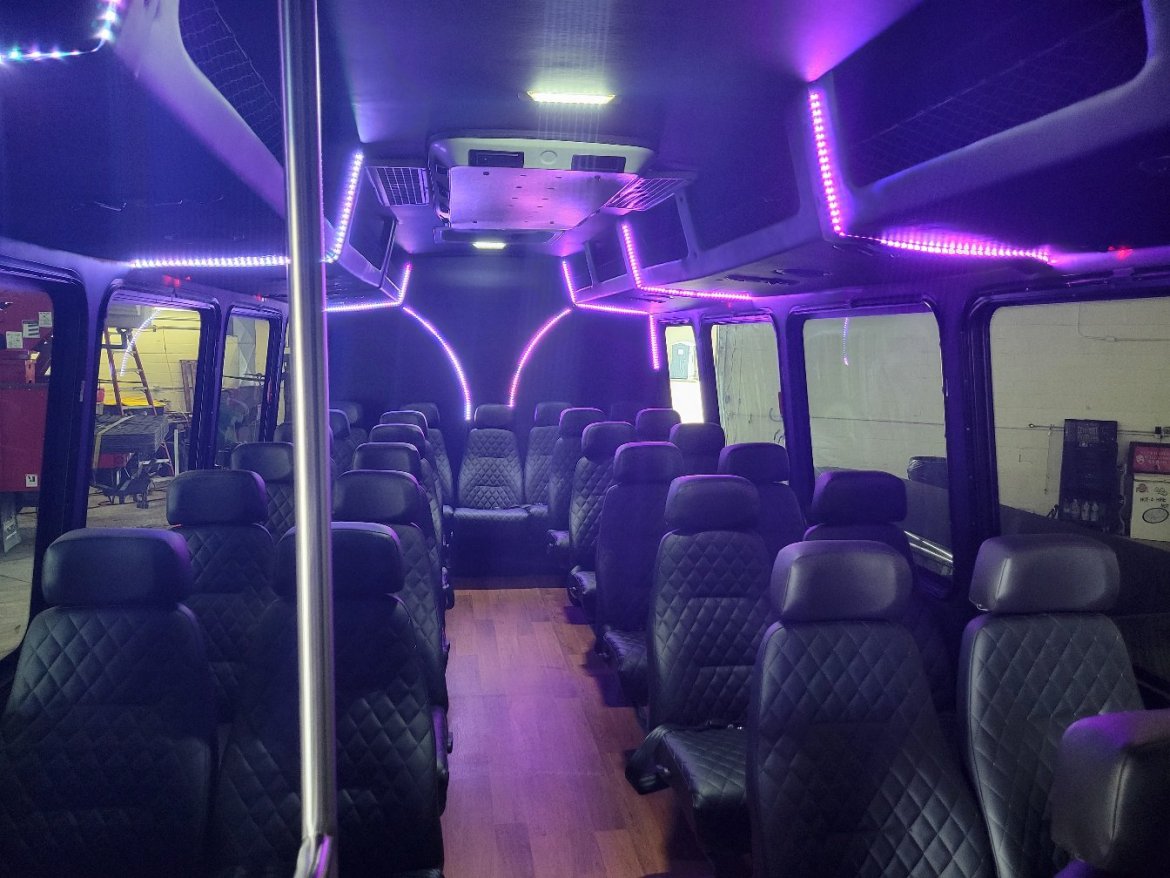 Shuttle Bus for Sale in Ravenna, OH - Photo 3