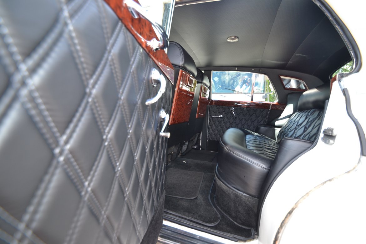 Photo of Antique for sale: 1964 Rolls-Royce Silver Cloud by First Class Customs